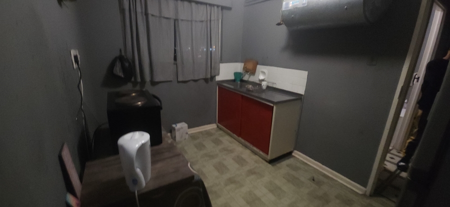 2 Bedroom Property for Sale in Algoa Park Eastern Cape